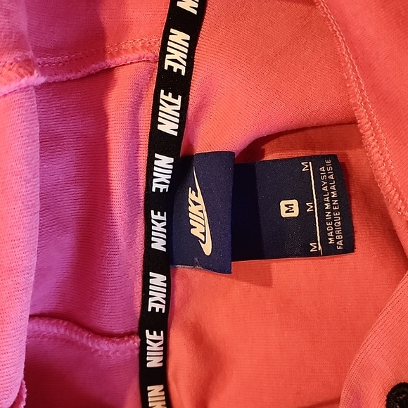Juniors Nike size medium hooded sweatshirt - Picture 8 of 8